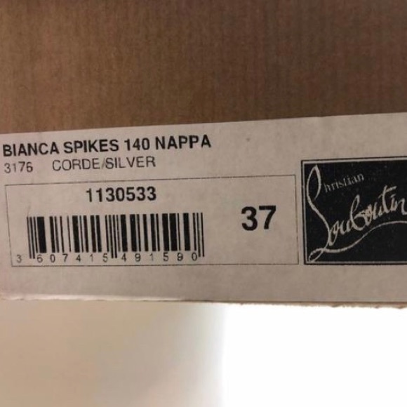 ❌SOLD❌ Christian Louboutin Bianca Spike heels - Picture 4 of 8